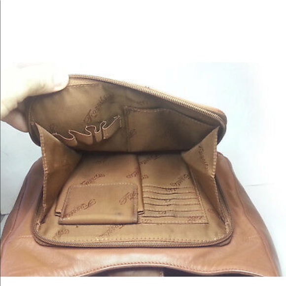 FOSSIL Women Brown Leather Shoulder Bag 10"x8.5"x3.5" and 15" strap Drop  NWT - Picture 5 of 13